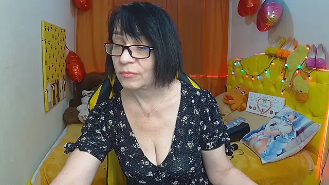Snapshot of SandraHormas chatting on March 5, 2025, 11:06 am SandraHormas online show from March 5, 2025, 11:06 am