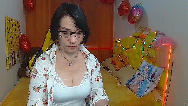Snapshot of SandraHormas chatting on March 14, 2025, 7:37 am SandraHormas online show from March 14, 2025, 7:37 am
