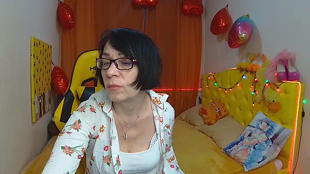 Snapshot of SandraHormas chatting on March 20, 2025, 8:09 am SandraHormas online show from March 20, 2025, 8:09 am