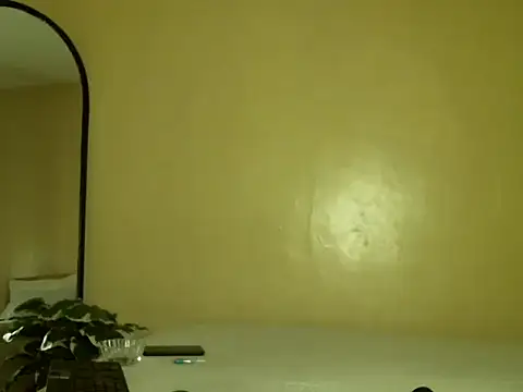 Snapshot of Sharmybabe chatting on November 16, 2025, 1:39 pm Sharmybabe online show from November 16, 2025, 1:39 pm