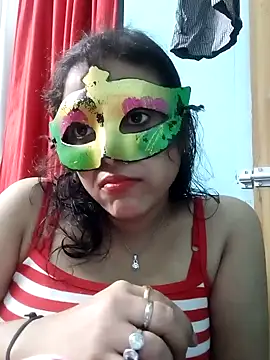 LOVERIAKOL online show from January 4, 2025, 3:07 pm