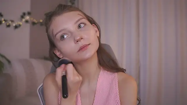 CindyGarrison online show from September 28, 2025, 12:49 am