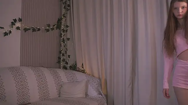 CindyGarrison online show from October 26, 2025, 1:11 am