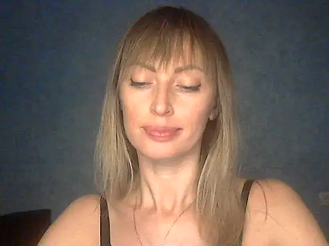 EffectMaya online show from February 10, 2026, 6:56 pm