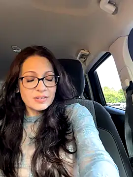 BeautifulMesss online show from September 17, 2025, 2:52 pm