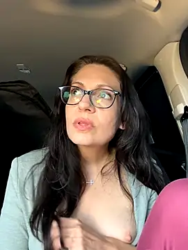 BeautifulMesss online show from October 13, 2025, 8:31 pm