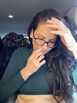 BeautifulMesss online show from November 7, 2025, 4:40 pm