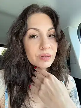 BeautifulMesss online show from June 11, 2026, 3:43 pm