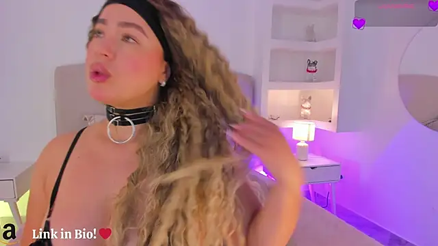 nathalynbarnes online show from November 25, 2025, 10:59 am