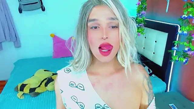 TaylorMon online show from December 13, 2025, 7:53 pm