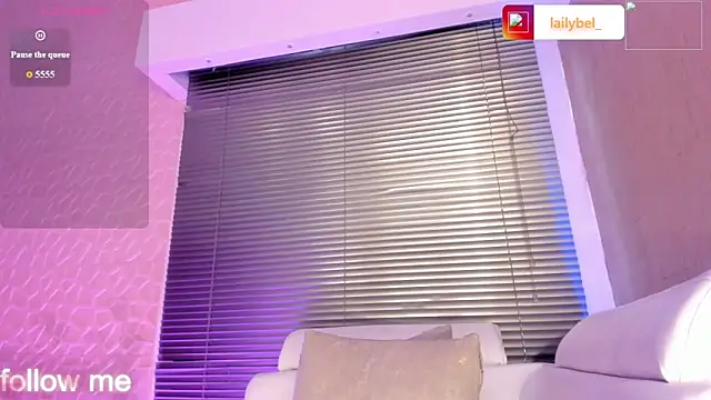 LaiilyBell12 online show from April 16, 2026, 9:39 pm