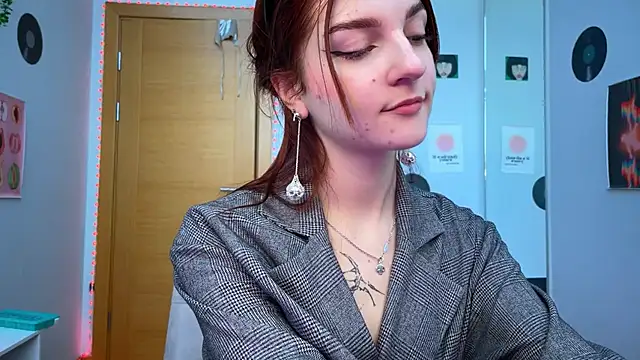 Snapshot of Bunny_ShyGirl chatting on December 4, 2024, 7:50 am Bunny ShyGirl online show from December 4, 2024, 7:50 am