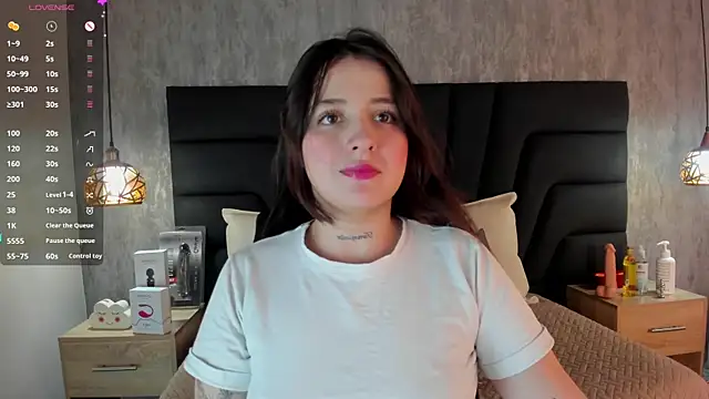 Snapshot of Sabrina_Lennox chatting on February 17, 2025, 7:53 pm Sabrina Lennox online show from February 17, 2025, 7:53 pm