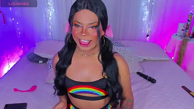 Snapshot of CuteRomi chatting on December 11, 2024, 11:10 pm CuteRomi online show from December 11, 2024, 11:10 pm