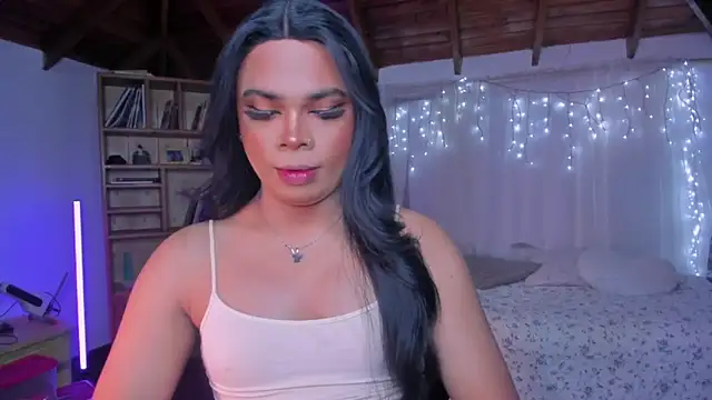 Snapshot of CuteRomi chatting on February 13, 2026, 7:04 am CuteRomi online show from February 13, 2026, 7:04 am