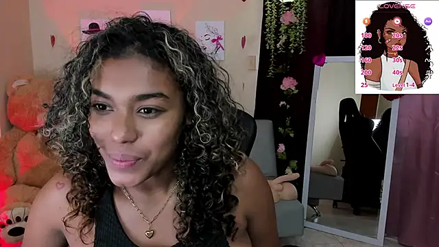 aleja montiel   online show from February 16, 2025, 12:43 pm