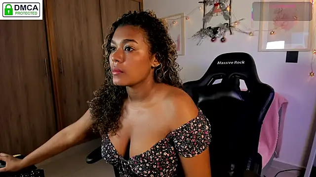 aleja montiel   online show from December 14, 2025, 1:16 pm