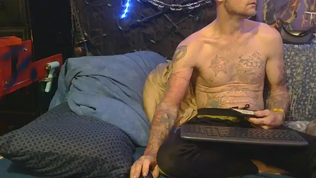 TheOneYouLove69 online show from November 20, 2025, 9:14 pm