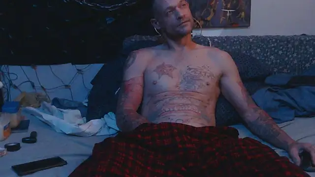 TheOneYouLove69 online show from November 28, 2025, 3:53 am