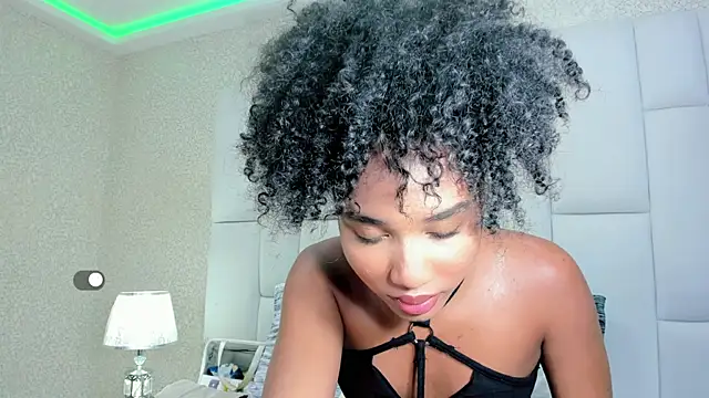 Snapshot of Andreayano chatting on October 1, 2025, 4:40 am Andreayano online show from October 1, 2025, 4:40 am