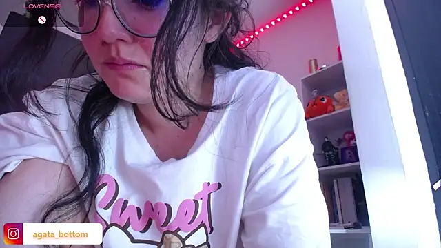 Snapshot of NewAgatha_Bolton chatting on January 10, 2025, 4:22 am NewAgatha Bolton online show from January 10, 2025, 4:22 am