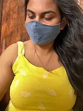 Snapshot of HaaniKaur chatting on October 16, 2025, 7:20 am HaaniKaur online show from October 16, 2025, 7:20 am