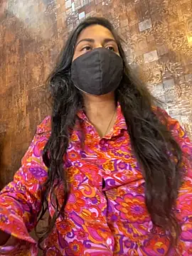 HaaniKaur online show from October 31, 2025, 7:53 am