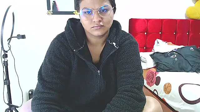 Snapshot of SweetAlmaa chatting on January 14, 2025, 9:45 am SweetAlmaa online show from January 14, 2025, 9:45 am