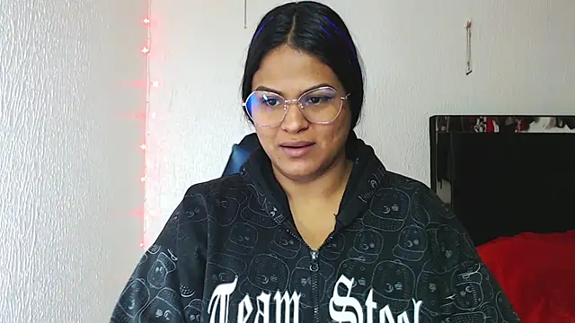 Snapshot of SweetAlmaa chatting on March 10, 2025, 10:04 am SweetAlmaa online show from March 10, 2025, 10:04 am