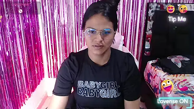 SweetAlmaa online show from March 14, 2026, 11:37 am