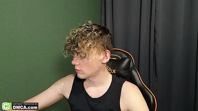 Keytaro online show from February 13, 2026, 10:17 pm