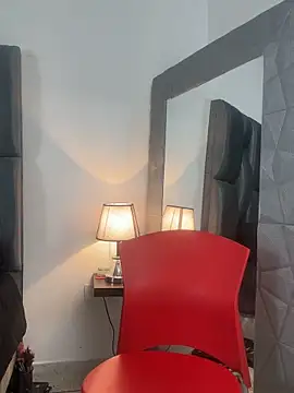 LucyGiraldo online show from March 1, 2025, 2:04 am