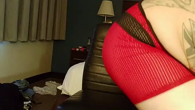 UnCuTupTheBuTT online show from April 10, 2026, 11:04 am