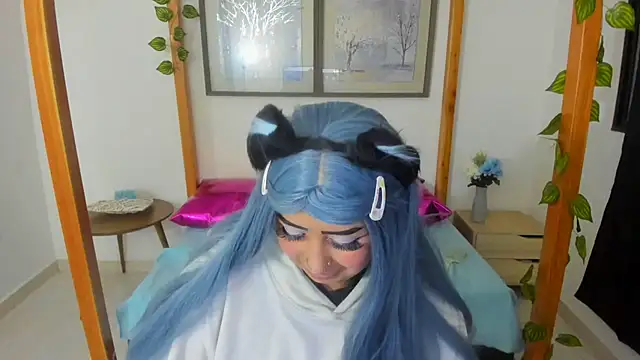 lussyevans24 online show from March 22, 2025, 6:43 am