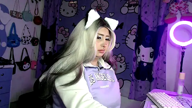 lussyevans24 online show from February 11, 2026, 6:18 am