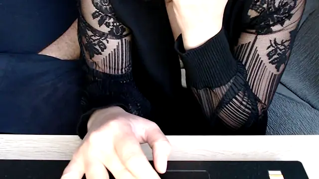 Snapshot of margotgra82 chatting on November 11, 2025, 3:34 pm margotgra82 online show from November 11, 2025, 3:34 pm