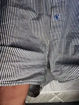 cybercosmiiic online show from October 12, 2025, 6:18 pm