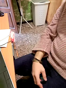 Snapshot of Escondido52 chatting on March 15, 2025, 12:24 pm Escondido52 online show from March 15, 2025, 12:24 pm