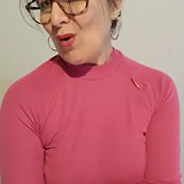 Viola8p online show from November 4, 2025, 2:27 pm