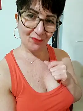 Viola8p online show from February 10, 2026, 3:27 pm