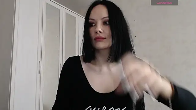 Devil Goddess online show from February 16, 2026, 1:18 pm