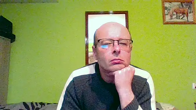 Tiger202441 online show from April 19, 2026, 9:28 pm