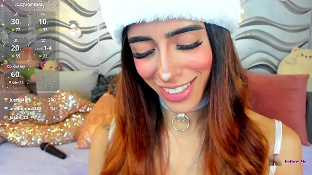 StormiRusso online show from December 15, 2024, 3:56 am