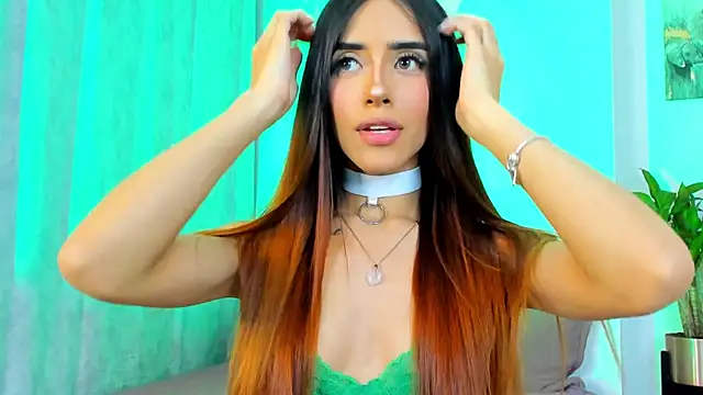 StormiRusso online show from January 24, 2025, 2:39 am