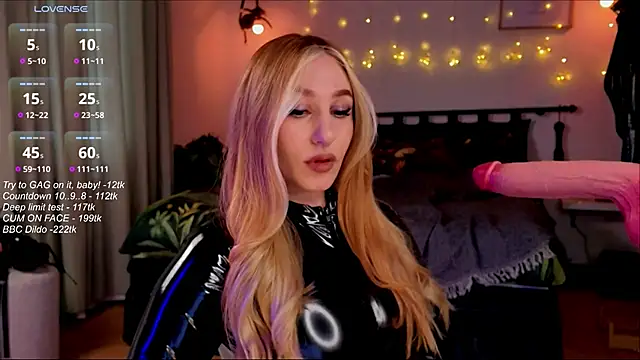 Snapshot of Kurama_Katana chatting on February 26, 2026, 12:37 pm Kurama Katana online show from February 26, 2026, 12:37 pm