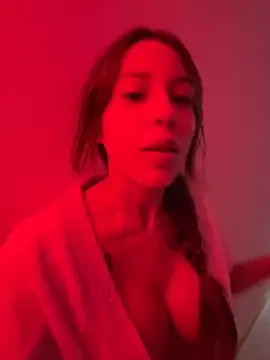 Snapshot of DanielaSaenz0 chatting on September 20, 2025, 11:39 pm DanielaSaenz0 online show from September 20, 2025, 11:39 pm