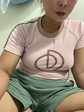 Linaannn online show from March 15, 2025, 11:17 pm