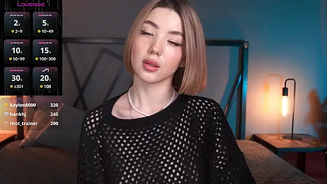 LindaThacker online show from February 4, 2025, 11:16 am