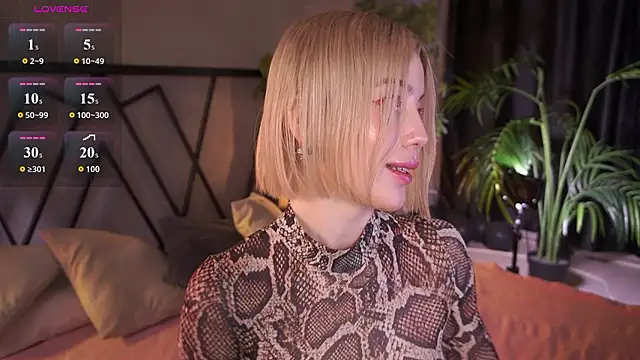 LindaThacker online show from March 2, 2026, 4:25 am