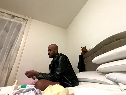 Snapshot of esteraulxxx chatting on October 4, 2025, 3:15 am esteraulxxx online show from October 4, 2025, 3:15 am